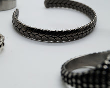 Lade das Bild in den Galerie-Viewer, AB Garland Bangle Vintage Silber - ABvintage