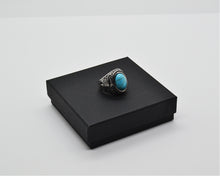 Lade das Bild in den Galerie-Viewer, AB Onyx Blue Ring - ABvintage