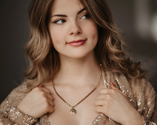 Lade das Bild in den Galerie-Viewer, AB Retro Eye Gold - Halskette mit Anhänger - ABvintage