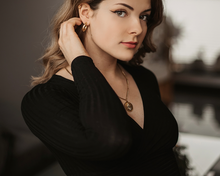 Load image into Gallery viewer, AB Ritual sun Gold - Halskette mit Anhänger - ABvintage