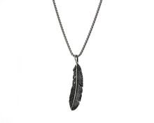 Load image into Gallery viewer, AB Feather Chain - Halskette mit Anhänger - ABvintage
