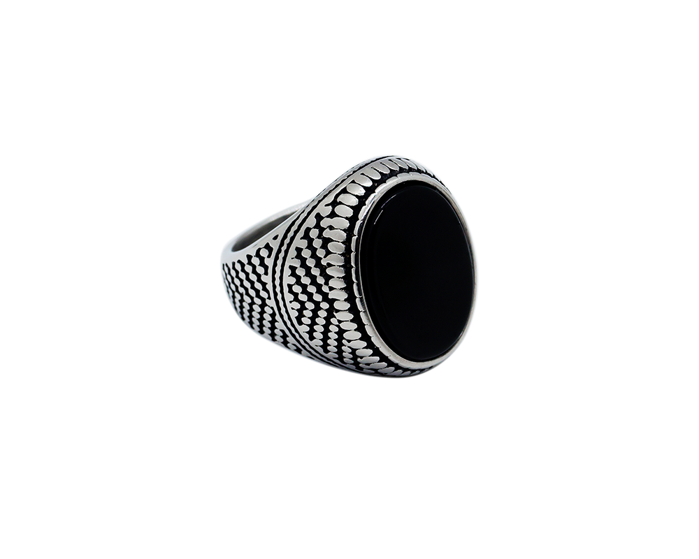 AB Onyx Black Ring - ABvintage